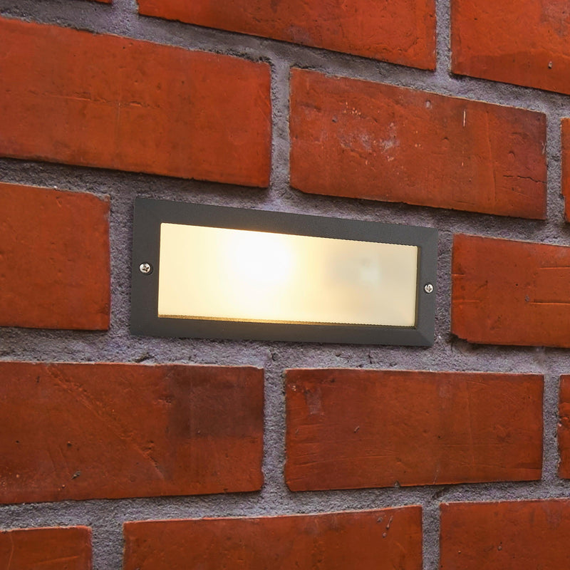 Eco Plain & Louvre Black Brick Light IP44 40W