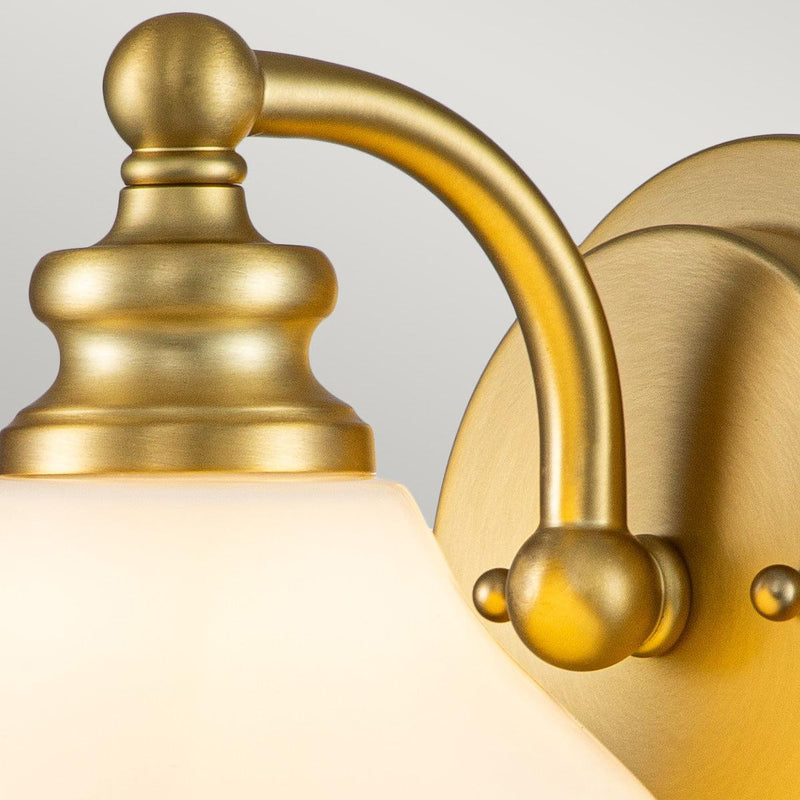 Hinkley Ainsley 1 Light Brass Bathroom Wall Light Close Up Image